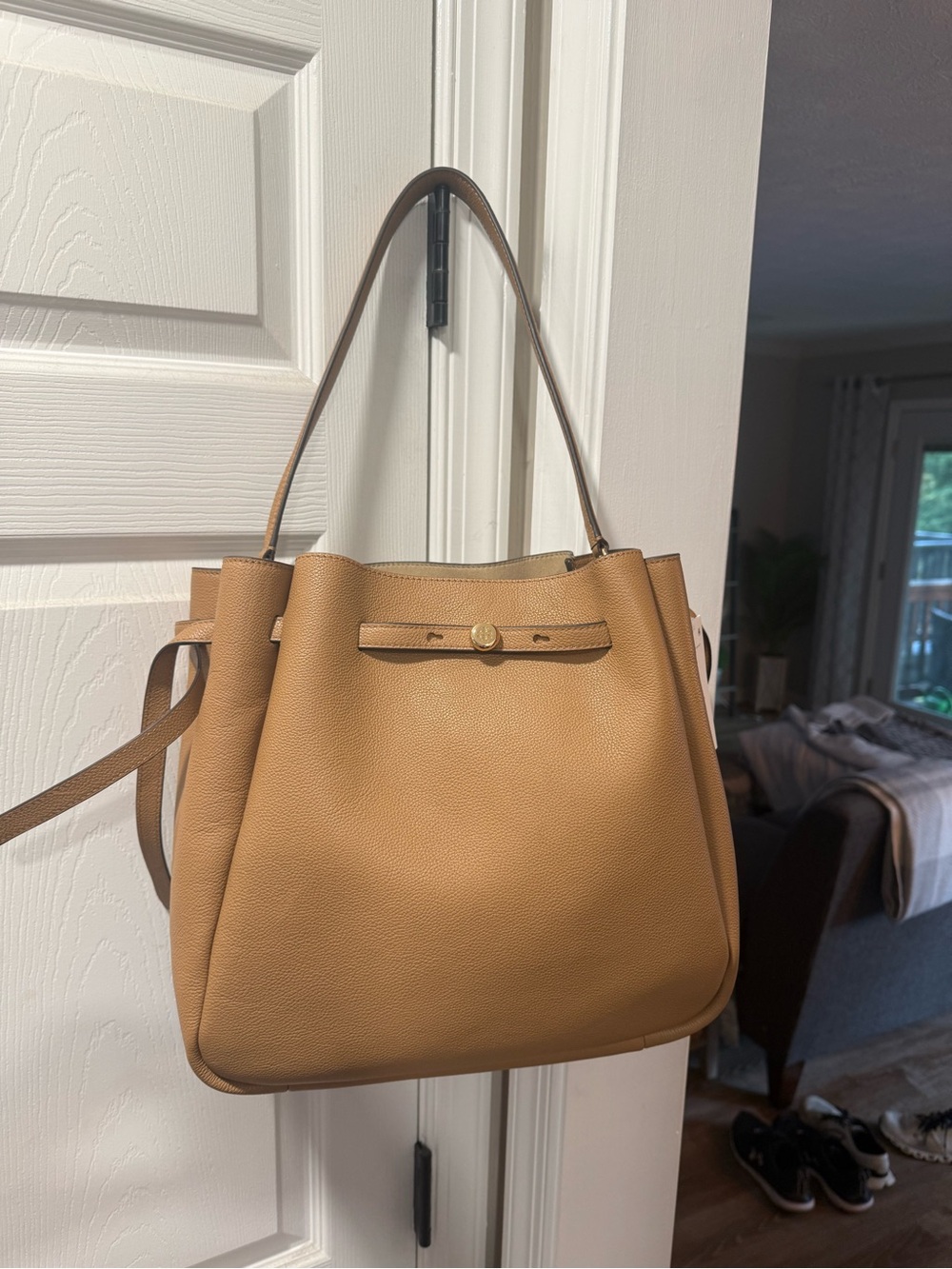 Tory Burch romy NWT large bucket bag purse